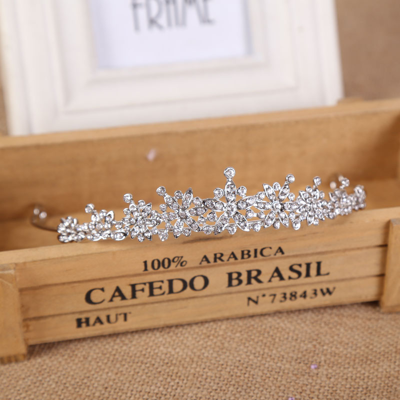 Kristal Düğün Gelin Tiara Saç  - Women Fashion Nova incelemesi ve fiyatı